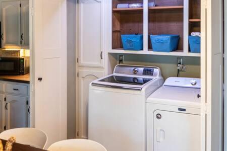 Cozy 2 Bedroom Cabin Nestled In Wooded Hideaway Monterey Exteriér fotografie